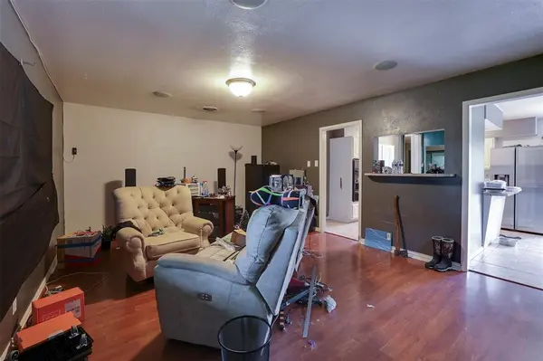 7001 Overhill Road, Fort Worth, TX 76116