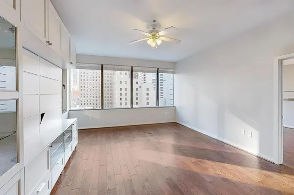 1200 Main Street #910, Dallas, TX 75202