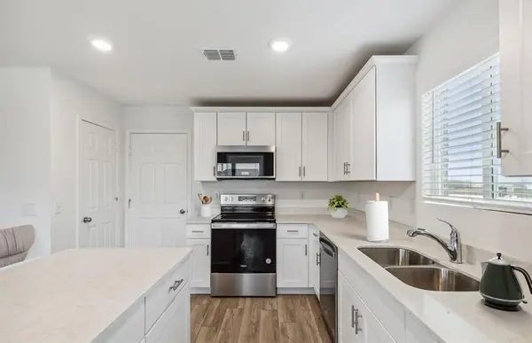 14137 Nullah Street, Pilot Point, TX 76258