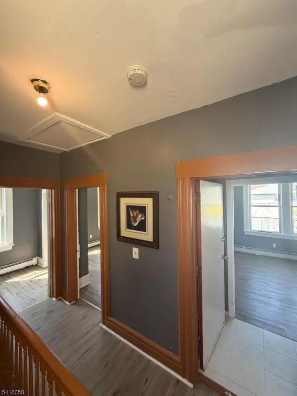 32 Rosehill Pl #2, Irvington Twp., NJ 07111
