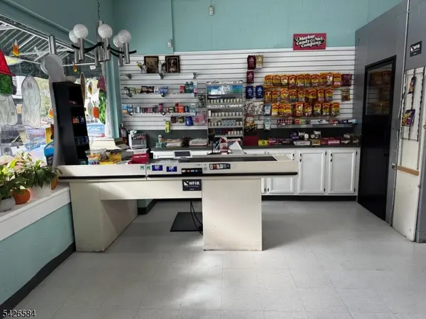 253 Water St, Belvidere Twp., NJ 07823