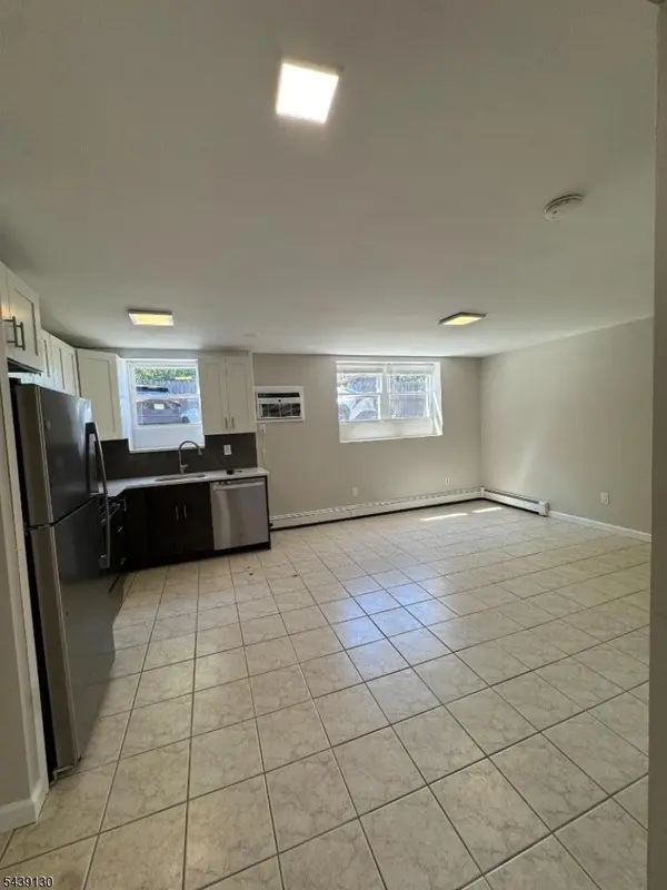 93 Centre St #10C, Nutley Twp., NJ 07110