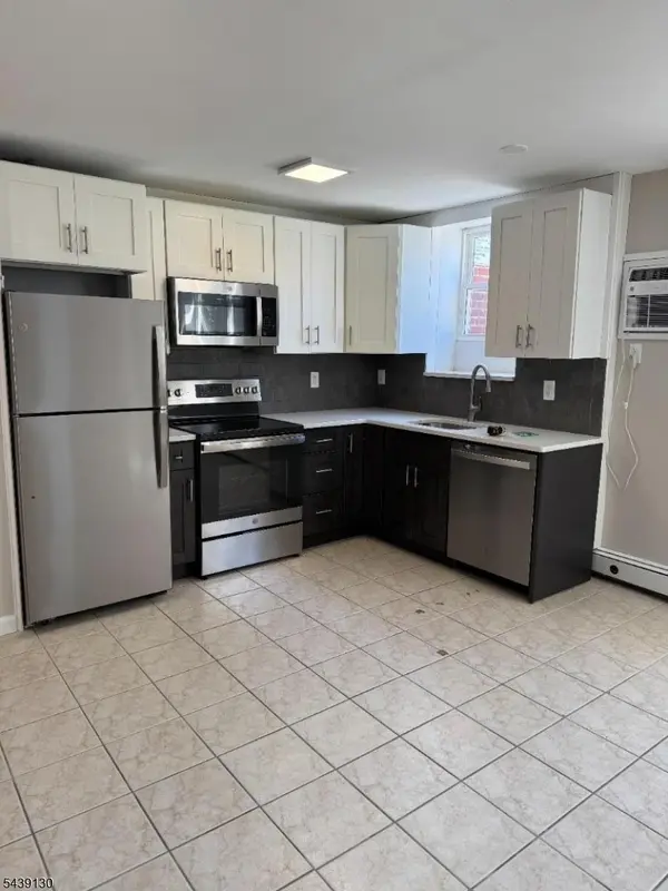 93 Centre St #10C, Nutley Twp., NJ 07110
