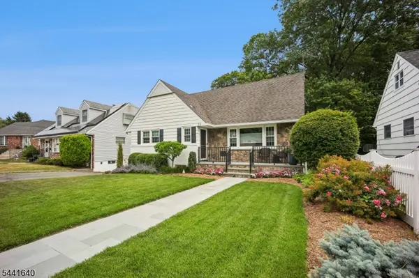 23 Andover Pl, Bloomfield Twp., NJ 07003