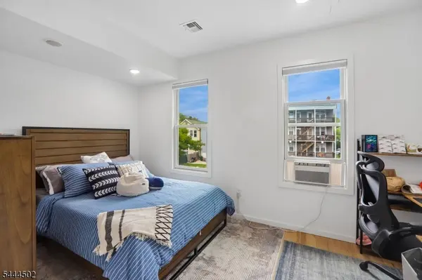 15 Wheeler St Unit B #B, Montclair Twp., NJ 07042