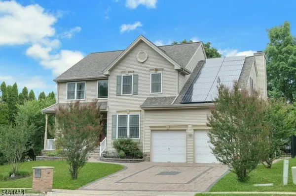 64 Walters Brook Dr, Bridgewater Twp., NJ 08807