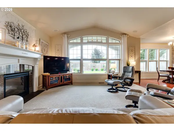 1016 Fieldcrest AVE, Junction City, OR 97448