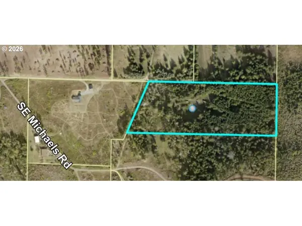 38276 SE MICHAELS RD, Estacada, OR 97023
