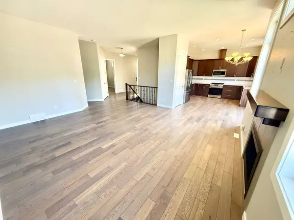 128 BERRY PL, Hinton, AB T7V0C1