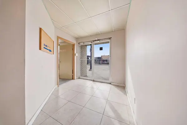 122 2 AVE, Strathmore, AB T1P 1K1