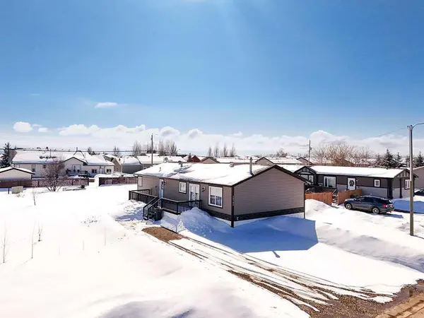 10705 101 AVE, La Crete, AB T0H2H0