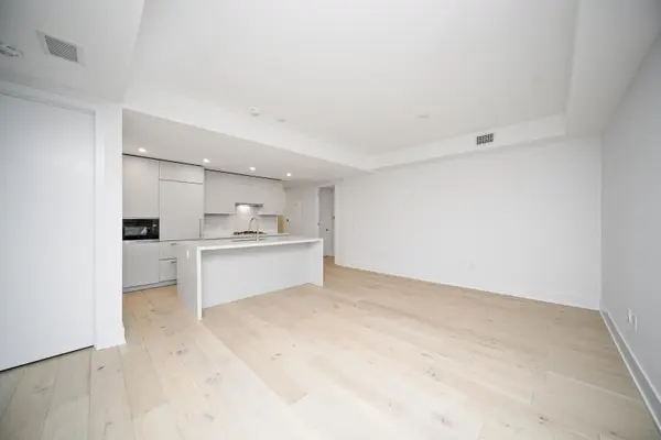 346 Davenport RD #403, Toronto C02, ON M5R 1K6