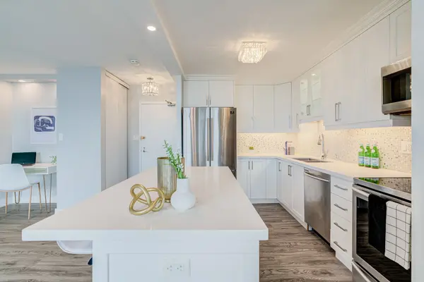 10 Edgecliff Golfway #1417, Toronto C11, ON M3C 3A3