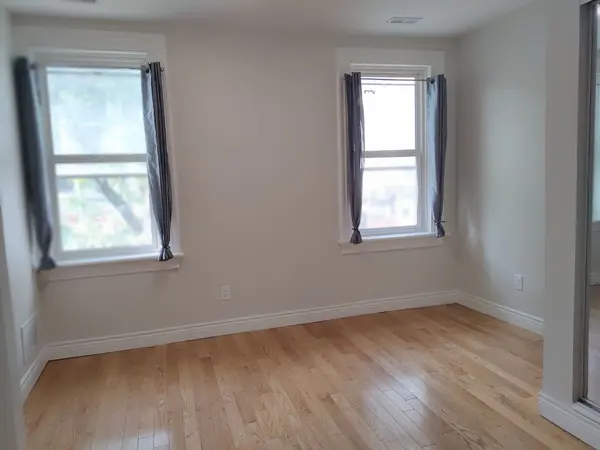 245 Queen ST W #2nd Flr, Toronto C01, ON M5V 1Z4