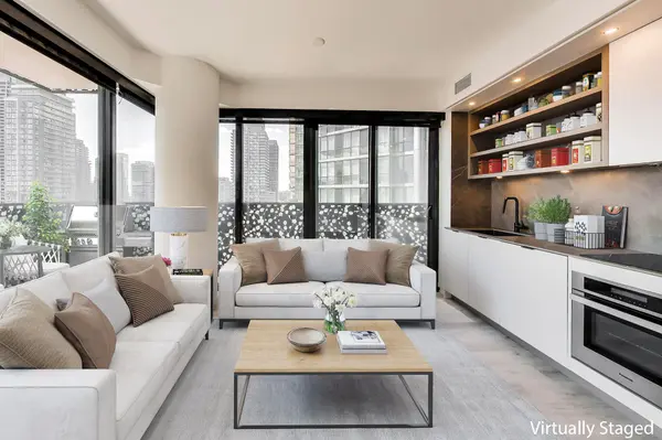 55 Charles ST E #1406, Toronto C08, ON M4Y 0J1