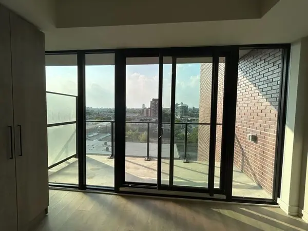 181 Sterling RD #916, Toronto C01, ON M6R 0B2
