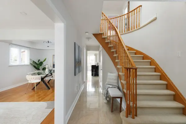 1539 Nipissing CT, Pickering, ON L1V 6T8