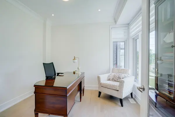 3B Norbury CRES, Toronto E09, ON M1P 3J7