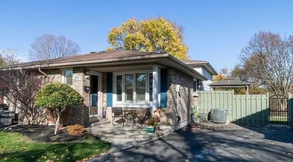 447 Harcourt BLVD, Oshawa, ON L1H 6V8