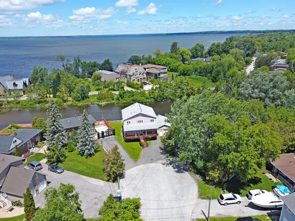 27 Robert ST, Georgina, ON L4P 1K7