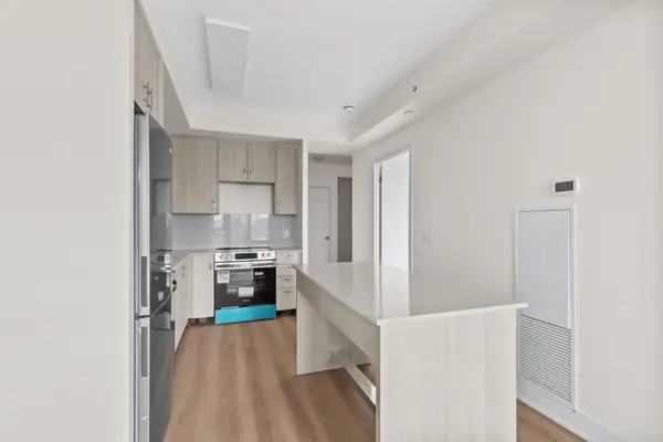 9471 Yonge ST #533, Richmond Hill, ON L4C 0Z5