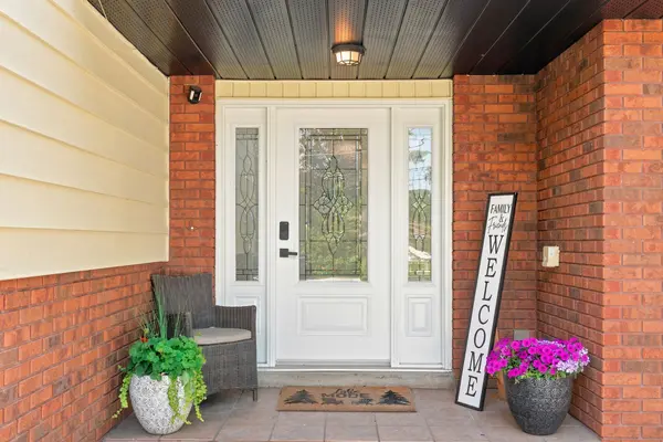 2218 Mildred AVE, Innisfil, ON L9S 2B9