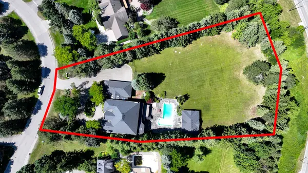 14 Alm CT, Aurora, ON L4G 6W7