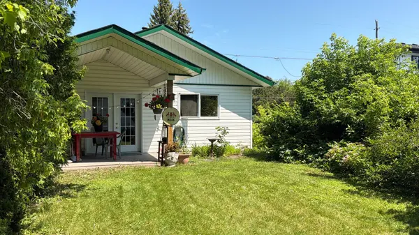 196 Whitewood AVE S, Temiskaming Shores, ON P0J 1P0