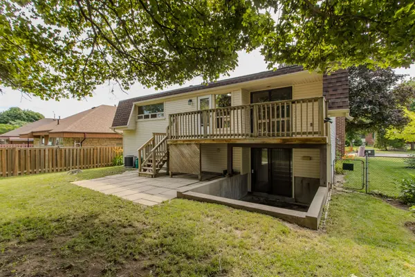 2915 Saint Malo CIR, Mississauga, ON L5N 1S8