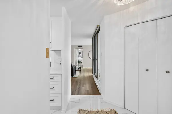 2323 Confederation Pkwy #905, Mississauga, ON L5B 1R6