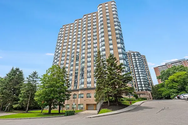 1 Hickory Tree RD #1504, Toronto W04, ON M9N 3W4
