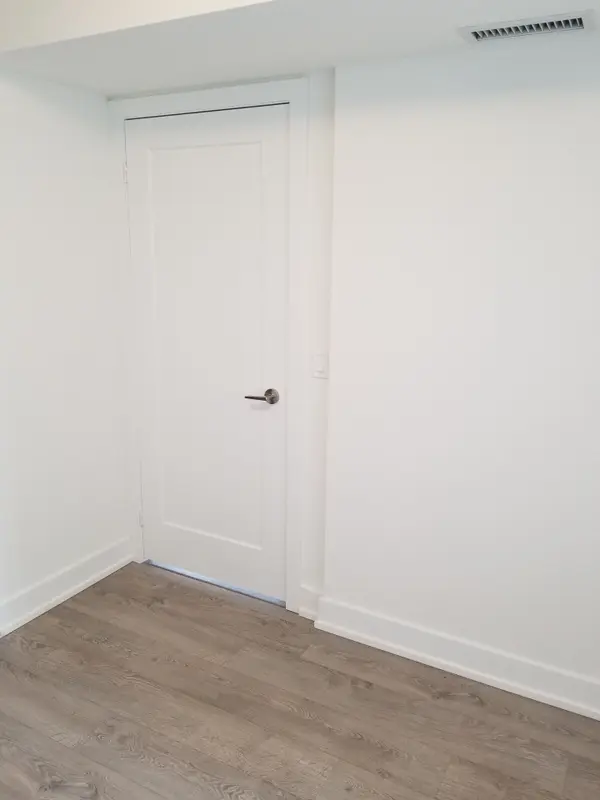 7 Mabelle AVE #602, Toronto W08, ON M5T 0C9