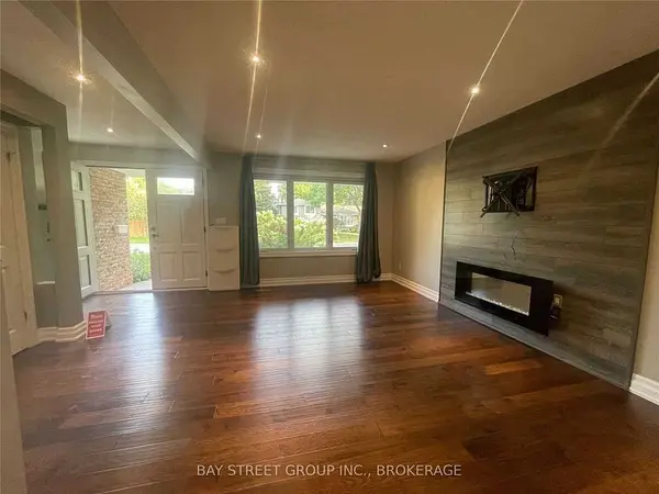 2131 Sunnyvale DR, Oakville, ON L6L 1W6