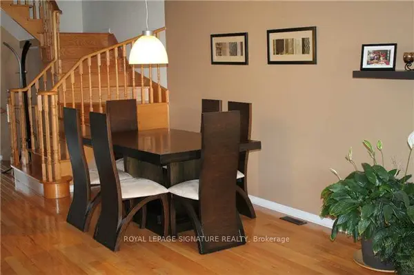 3967 Stardust DR, Mississauga, ON L5M 8A6