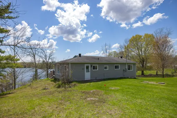817 Klon LN, Leeds And The Thousand Islands, ON K0H 2N0