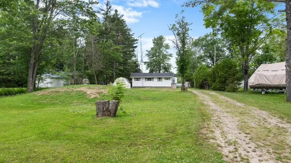212 North Shore RD, Kawartha Lakes, ON K0M 2B0
