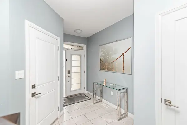 55 Greenwich AVE, Hamilton, ON L8J 0L6