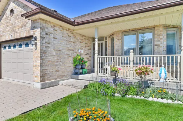 73 Finch DR, Belleville, ON K8P 5L4