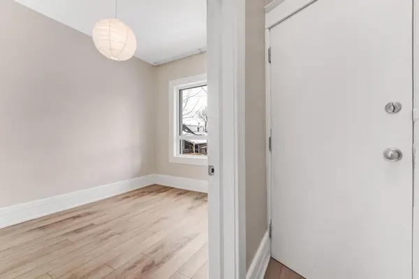 170 Ivy CRES #2, New Edinburgh - Lindenlea, ON K1M 1X6