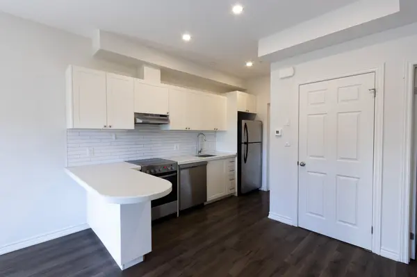 164 Heiman ST #1B, Kitchener, ON N2M 0B8