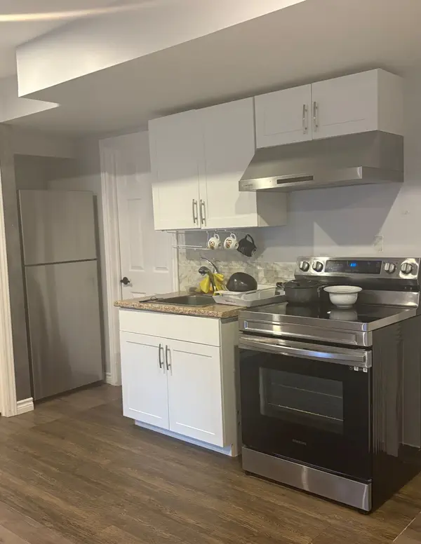 864 Thistleridge CRES #Lower, London South, ON N6K 0B5
