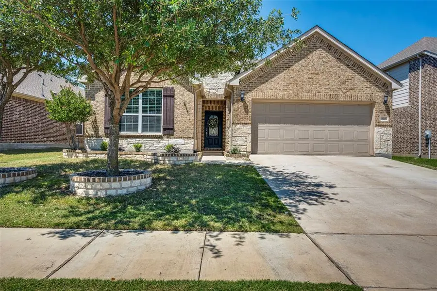 960 Pinnacle Ridge Road, Fort Worth, TX 76052
