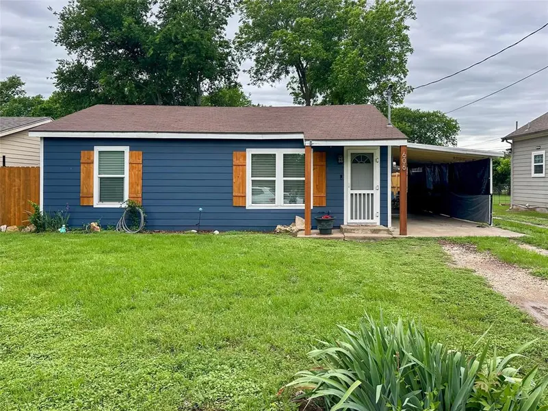 606 Lilly Street, Cleburne, TX 76033