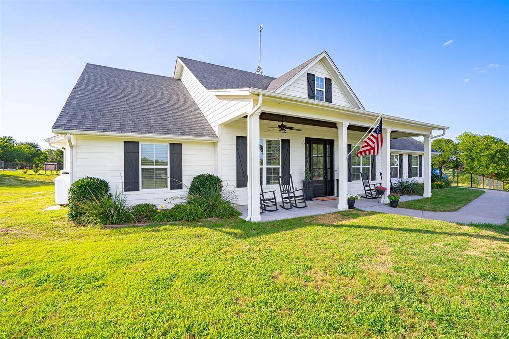 1920 Meander Road, Granbury, TX 76049