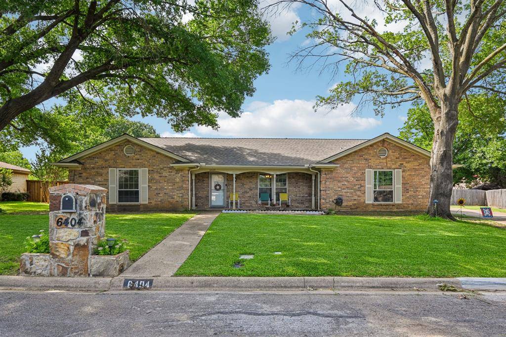 6404 Suncrest Court, North Richland Hills, TX 76180