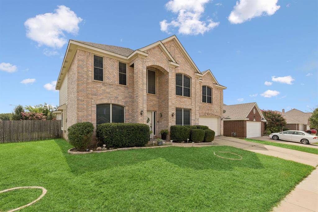 8501 Viridian Lane, Fort Worth, TX 76123