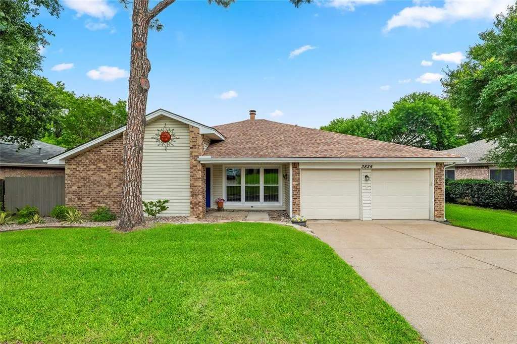 3824 Horizon Drive, Bedford, TX 76021