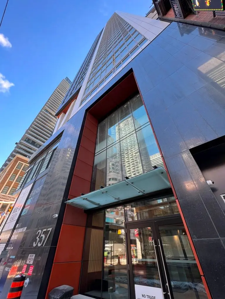 357 King ST W #2804, Toronto C01, ON M5V 1K1