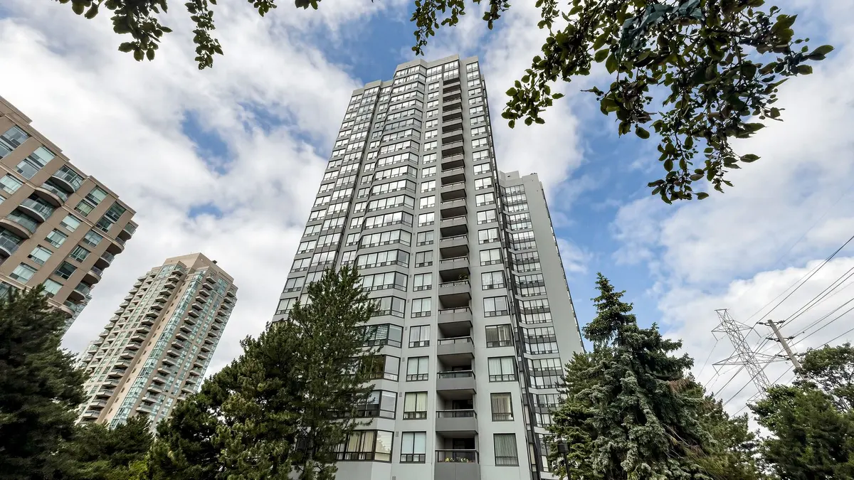 7 Bishop AVE #1416, Toronto C14, ON M2M 4J4