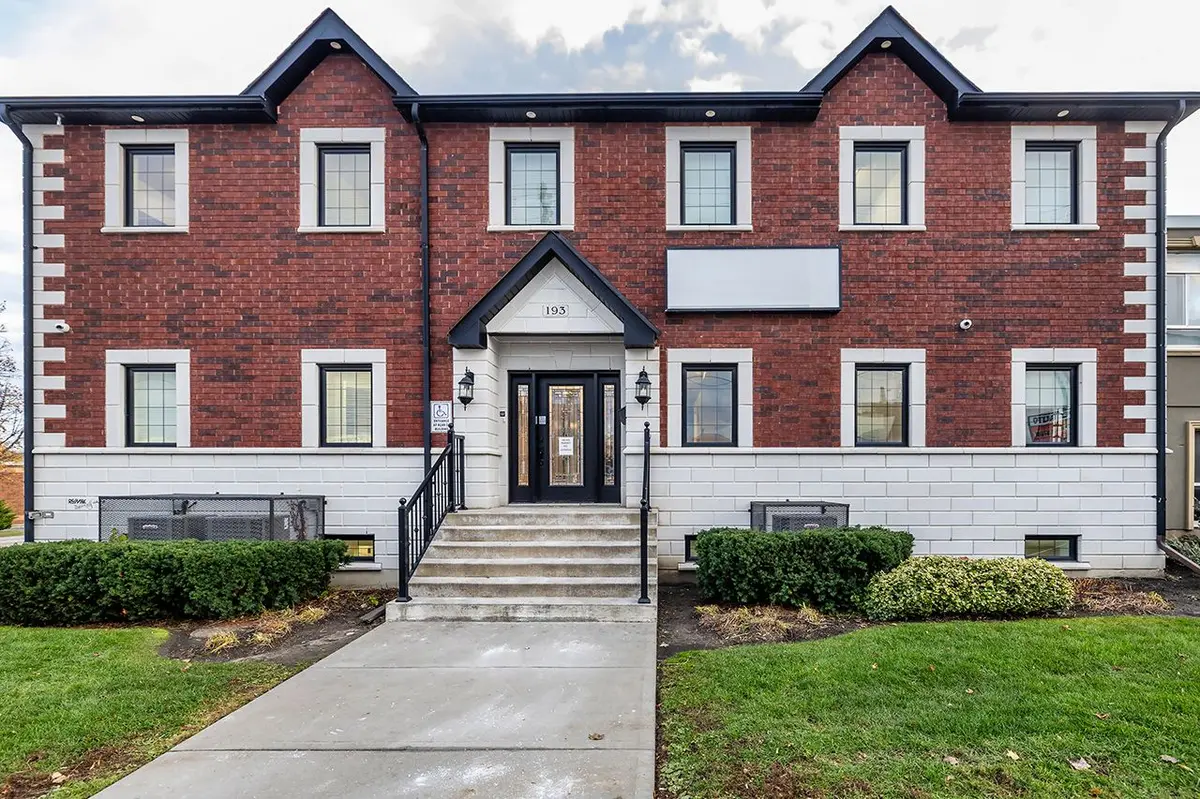 193 King ST E, Oshawa, ON L1H 1C2